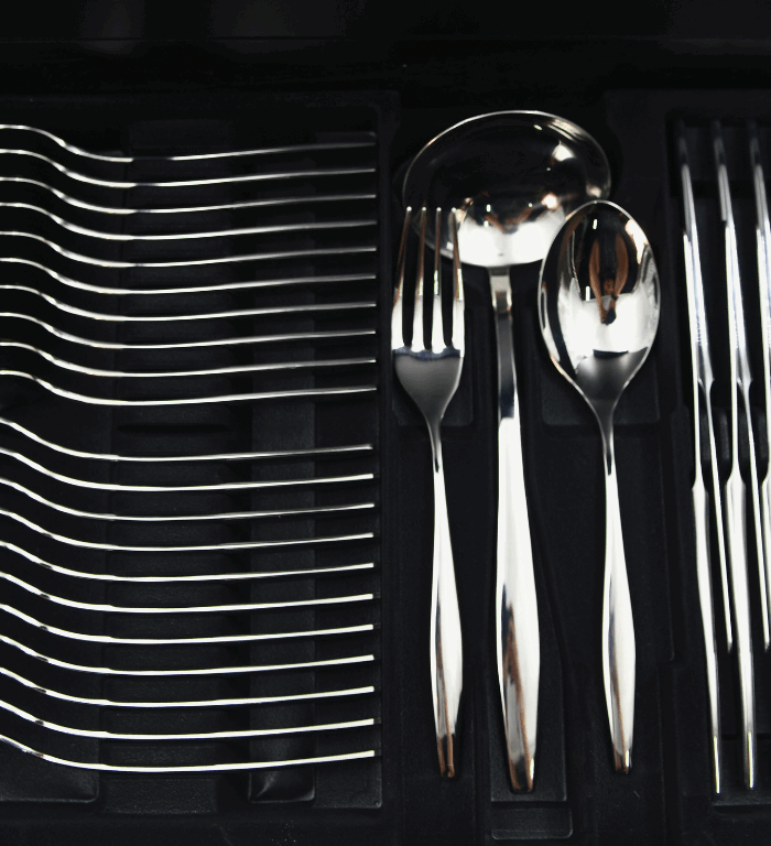 GOTTINGHEN 72-Piece Flatware Set in 18/10 Stainless Steel